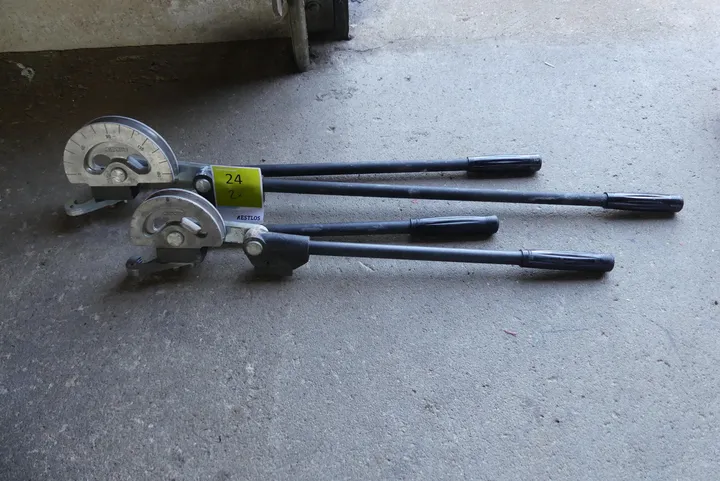 2x Biegezange unterschiedliche Größen